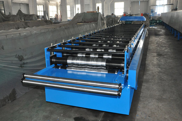 trapezoidal-roof-sheet-roll-forming-machine-3.jpg